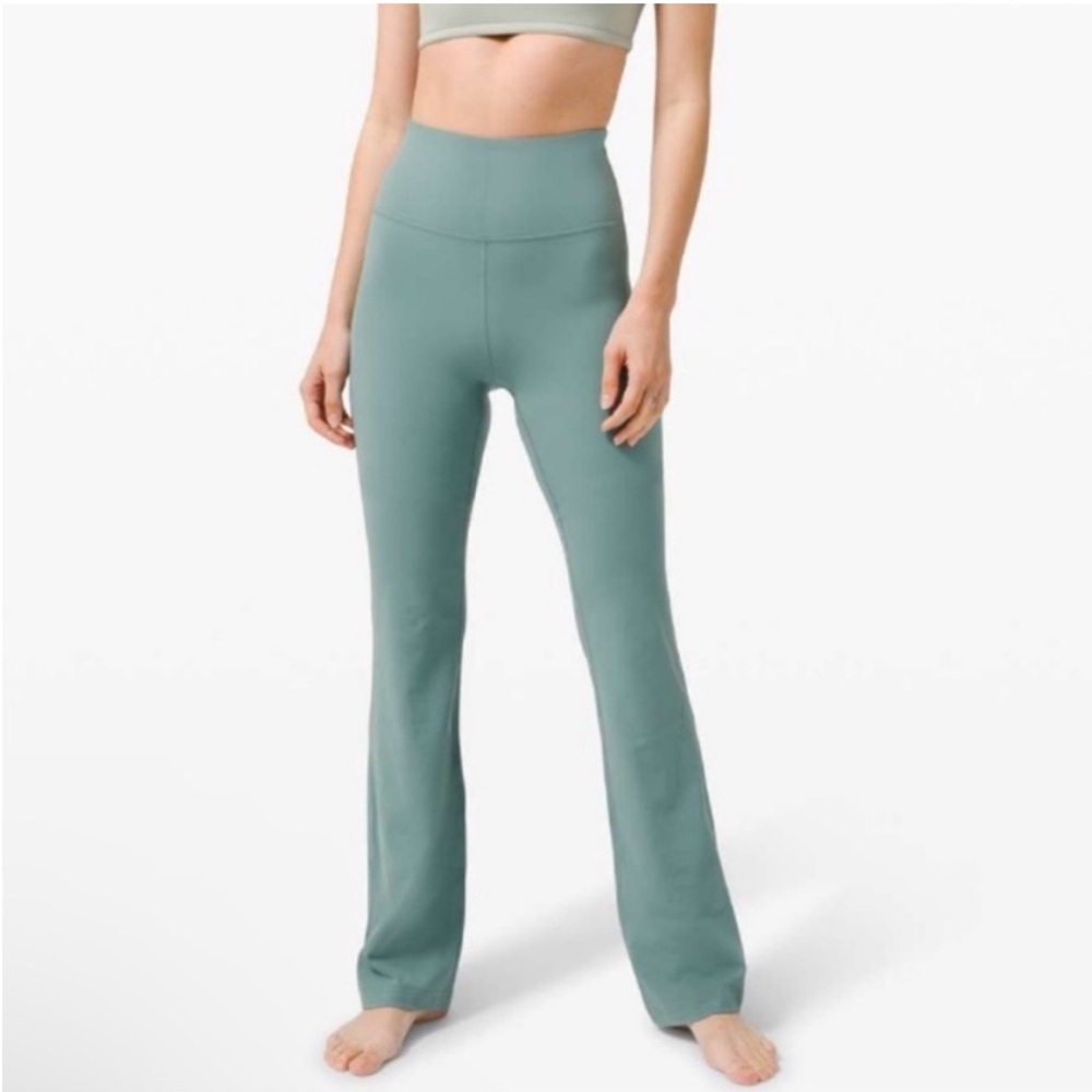 NWOT Lululemon Groove Pant Flare Super High-Rise Nulu in‎ Tidewater Teal size 4